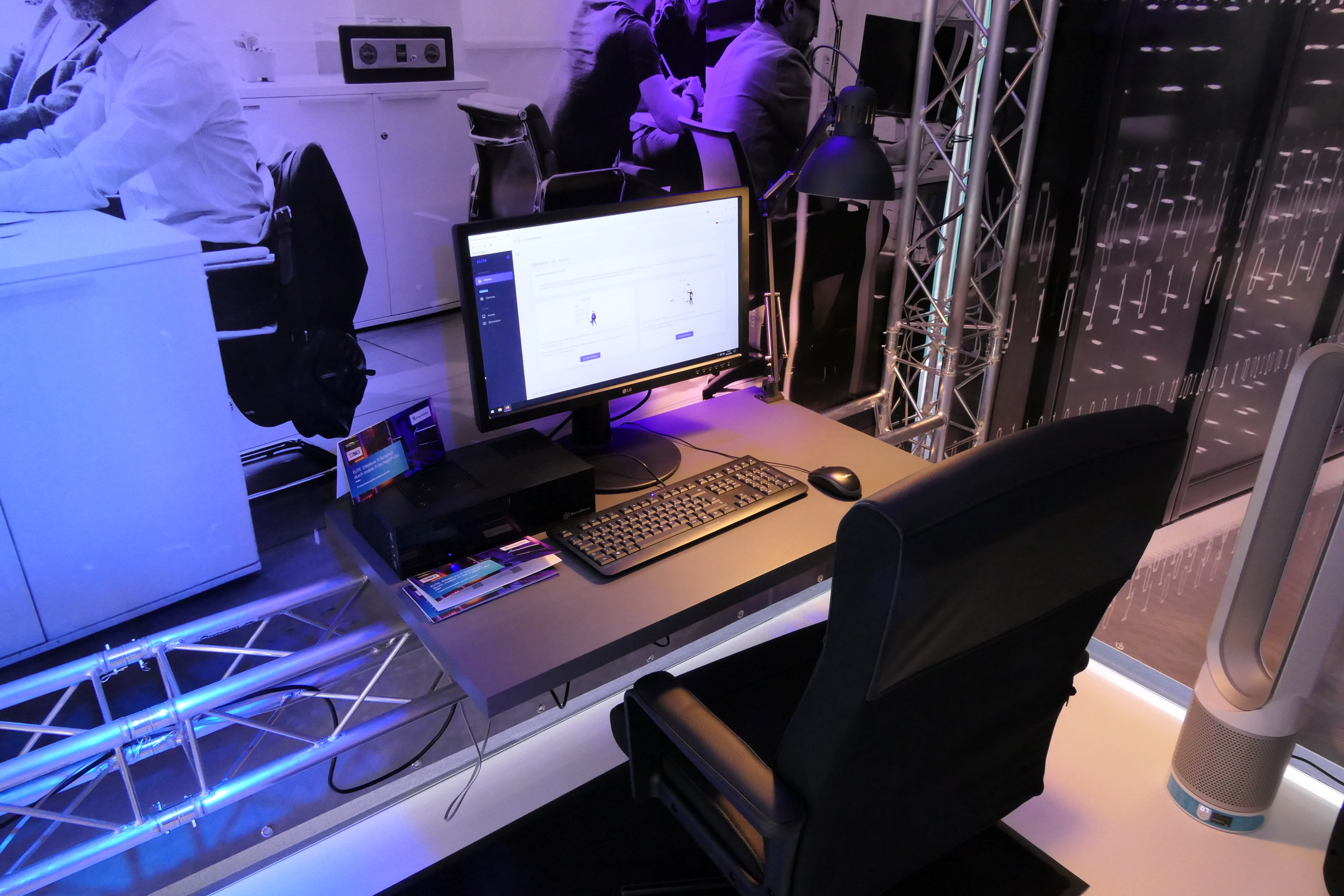 A PC workstation from ELITE at the Hannover Messe.