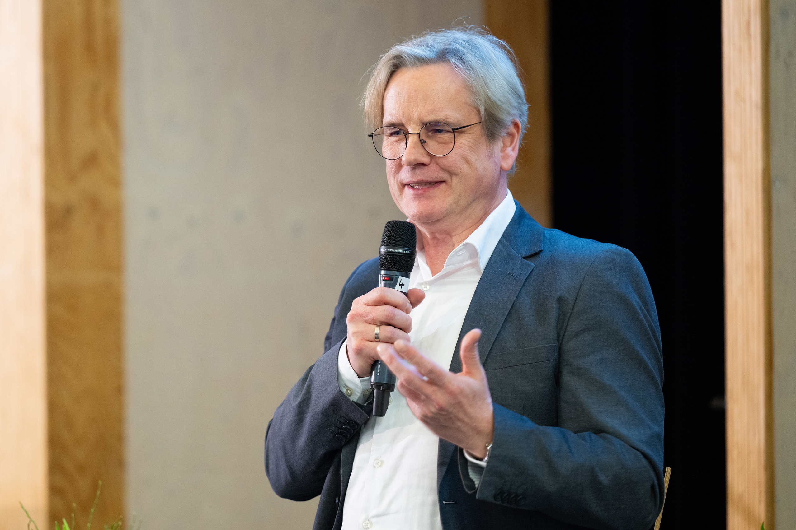 Prof. Dr. Mario Rund from h_da was the second speaker