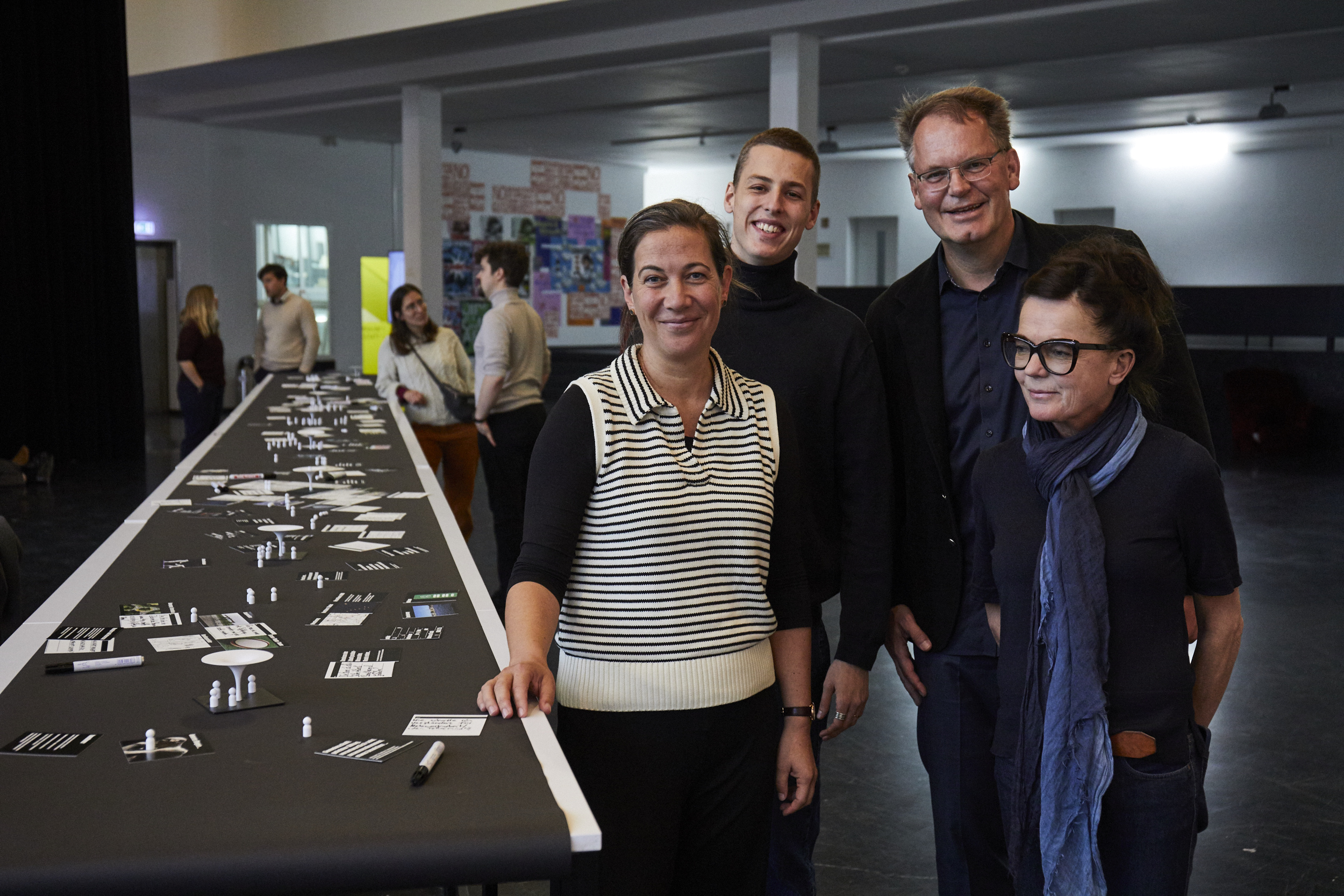 Gruppenfoto mit den Professor Werner Stork, den Professorinnen Friederike Edel und Sabine Winkler sowie Oliver Will