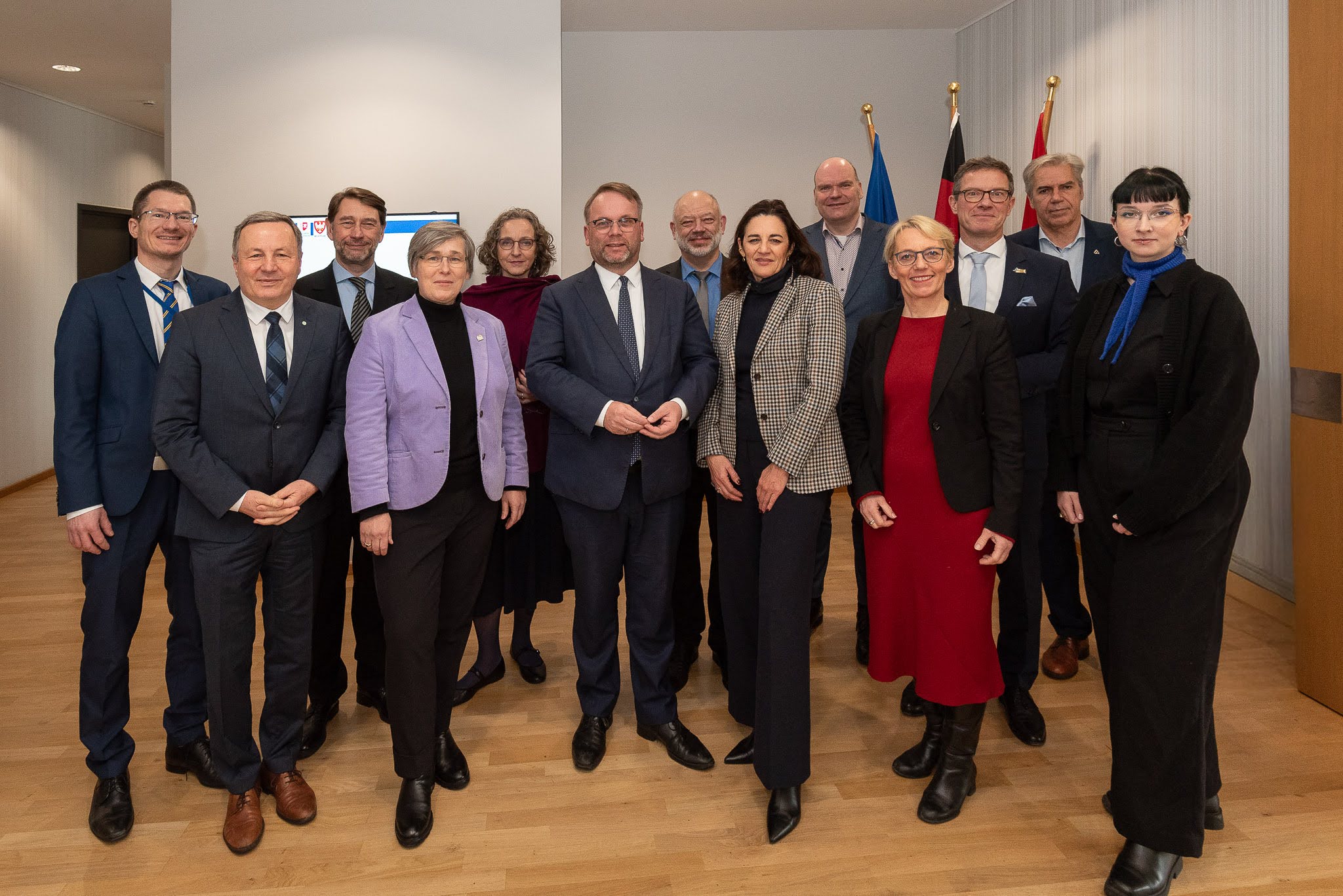 Group photo with representatives of the various university alliances